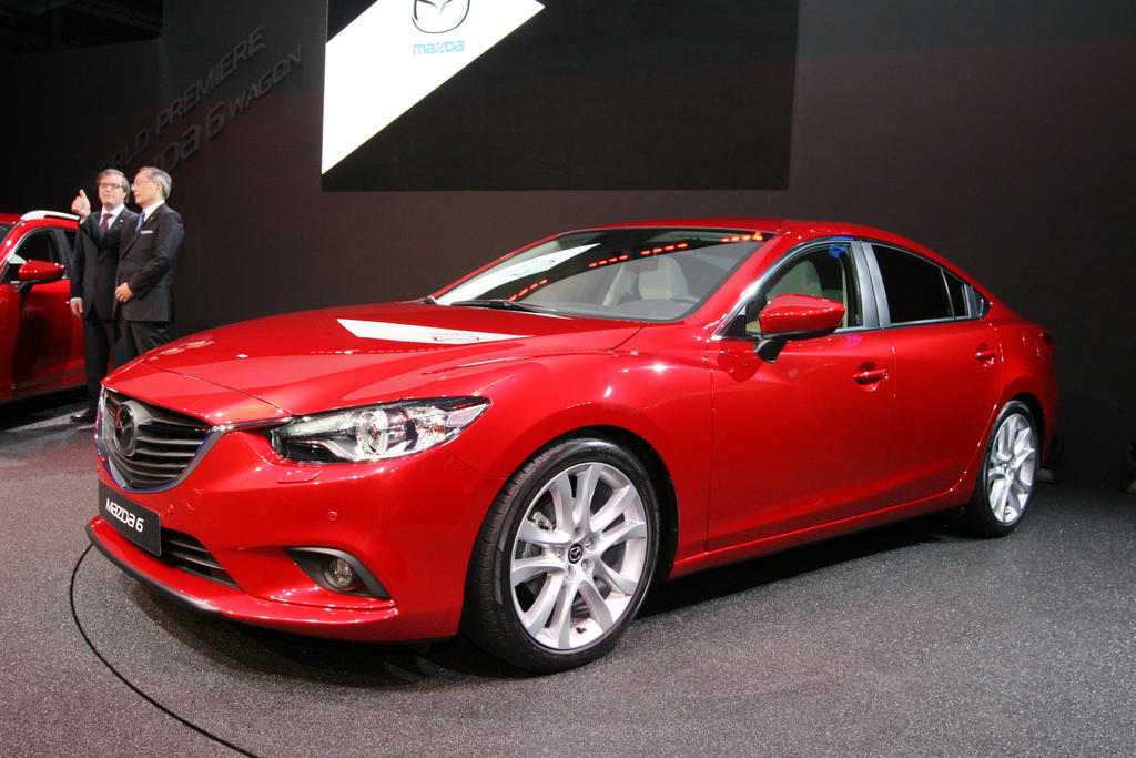 Купить мазду новую у официального дилера цены. Мазда 6. Mazda 6 sedan. Мазда 6 седан 2014. Мазда 6 красная седан.