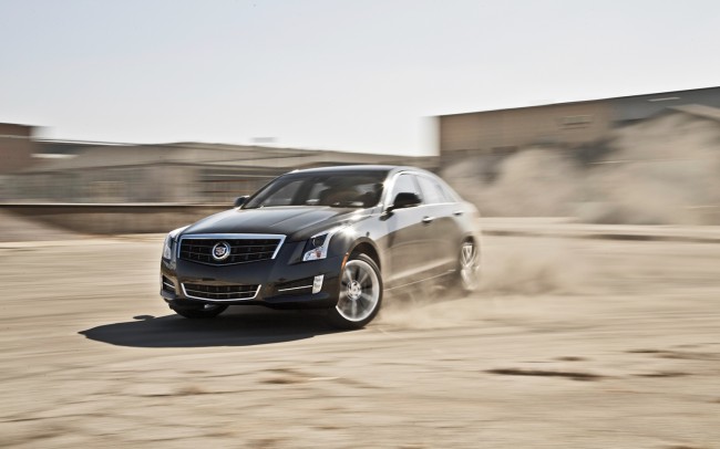 2013-Cadillac-ATS-front-three-quarter-in-motion