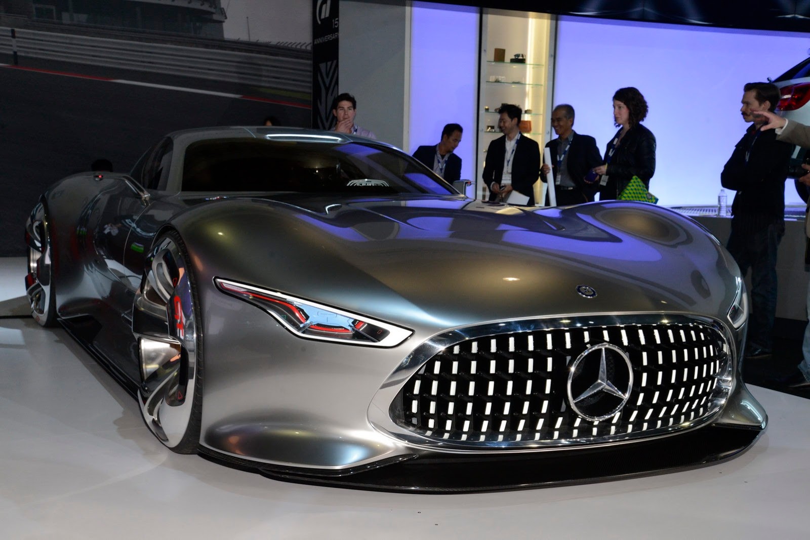 Самая дорогая машина в мире 2024 цена. Mercedes-Benz AMG Vision Gran Turismo. Мерседес 2020 Benz Vision. 2013 Mercedes-Benz AMG Vision Gran Turismo Concept. Мерседес AMG Vision Gran Turismo Брюс Уэйн.