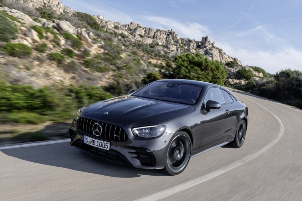 https://saudishift.com/wp-content/uploads/2020/05/2021-Mercedes-AMG-E53-Coupe-4-1000x667.jpg